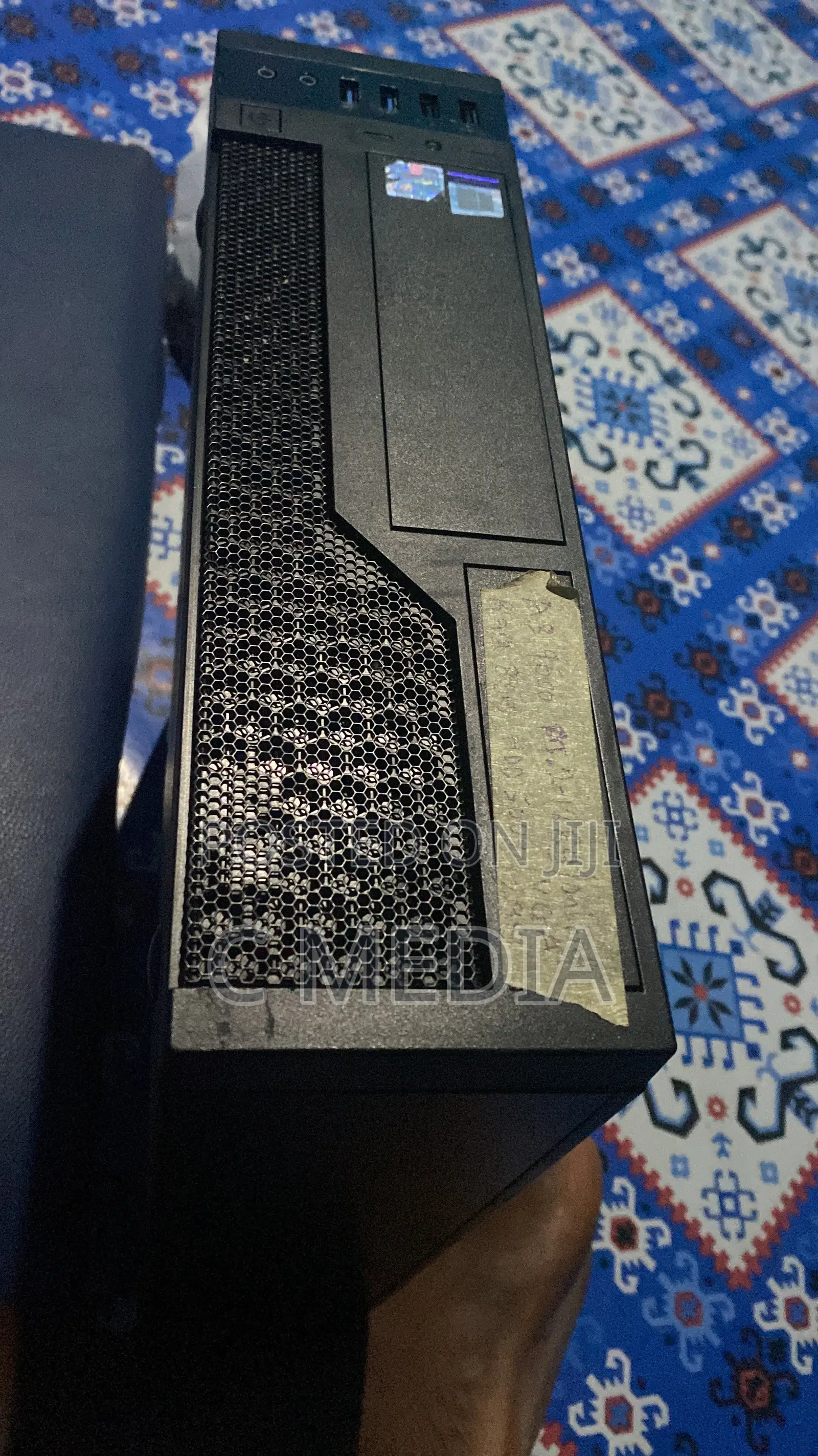 Desktop Computer 8GB AMD A8 HDD+SSD 500GB