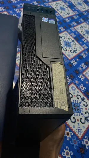 Desktop Computer 8GB AMD A8 HDD+SSD 500GB