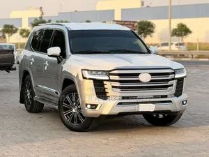 Toyota Land Cruiser 2024 Silver