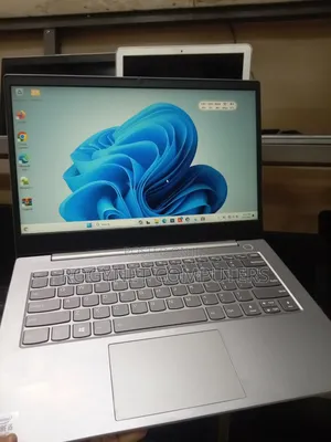 Laptop Lenovo ThinkBook 14s Gen 2 8GB Intel Core i5 SSD 256GB