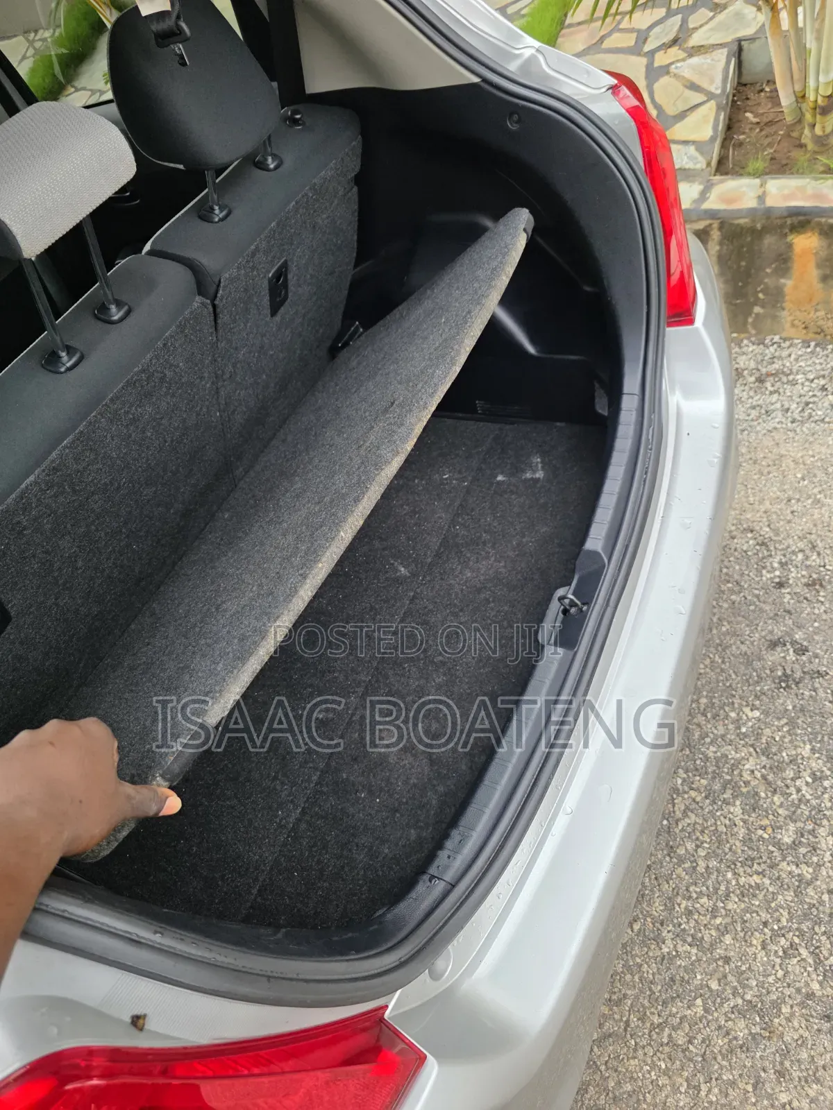 Toyota Vitz 2013 Silver