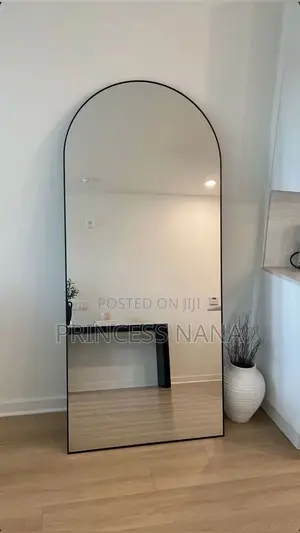 Full Body Mirror Comes With Free Vines
