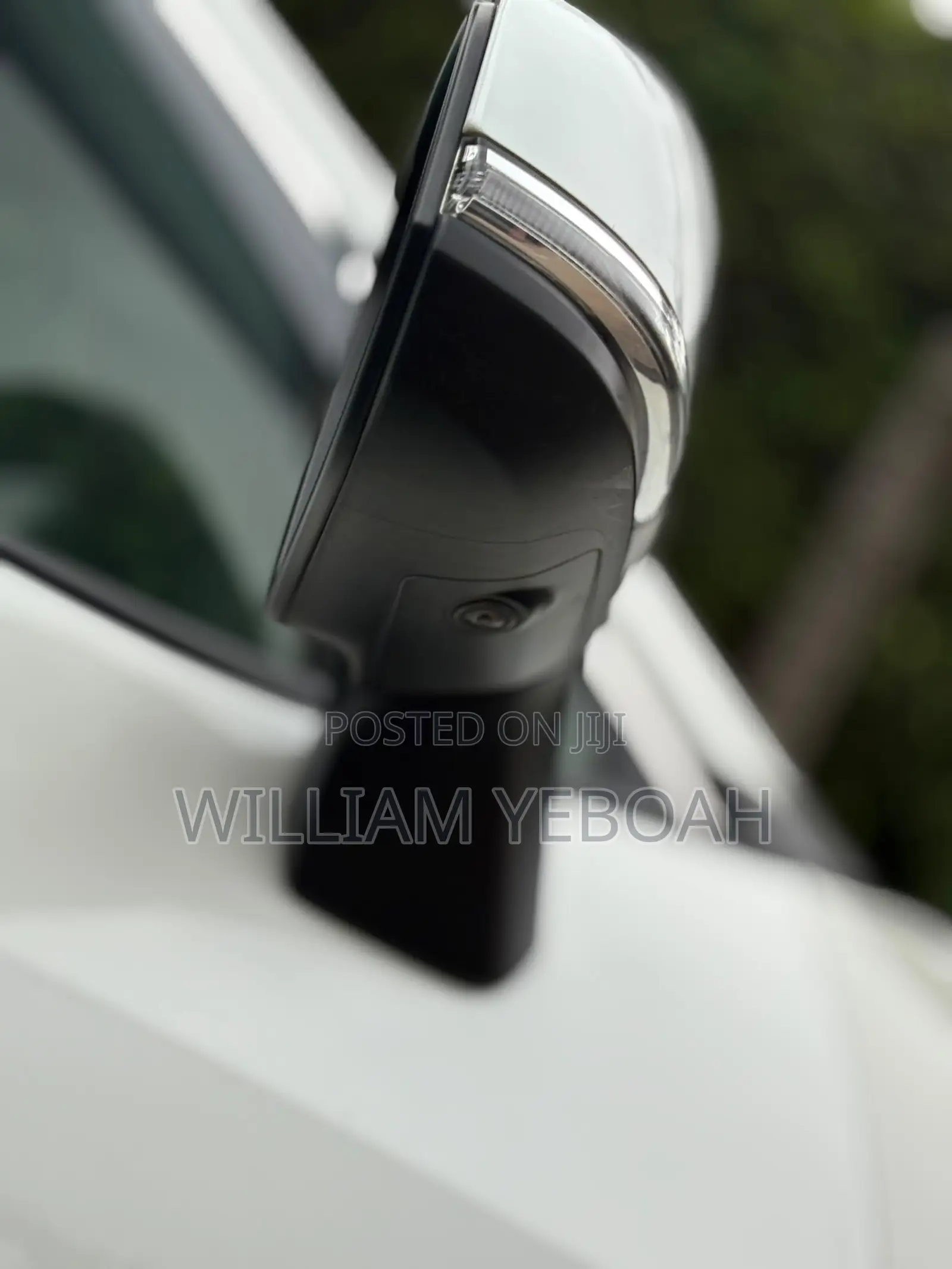 Toyota RAV4 XLE Premium 2021 White
