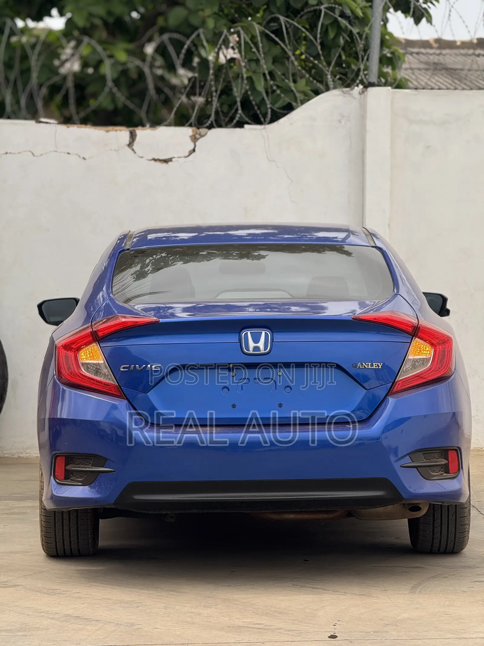 Honda Civic EX 4dr Sedan (2.0L 4cyl) 2017 Blue