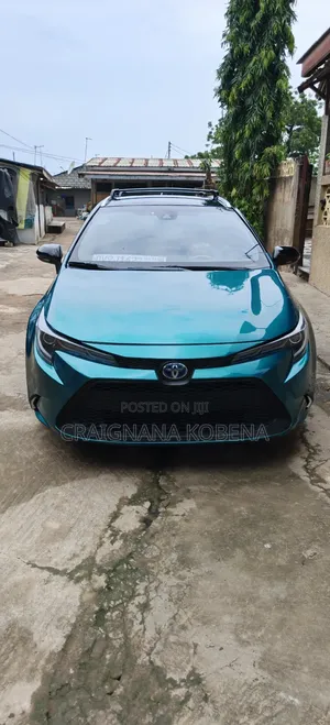 Toyota Corolla 2022 Green