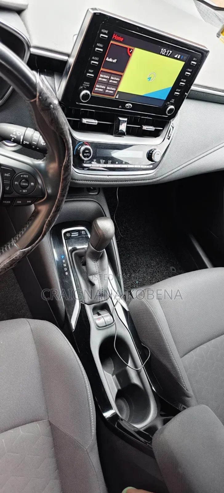 Toyota Corolla 2022 Green