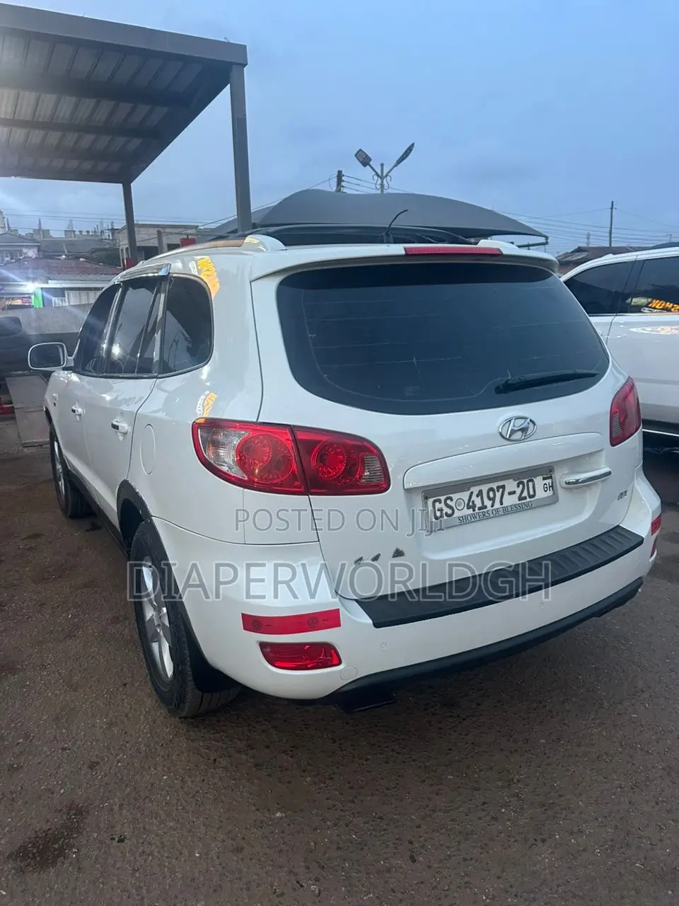 Hyundai Santa Fe 2010 White