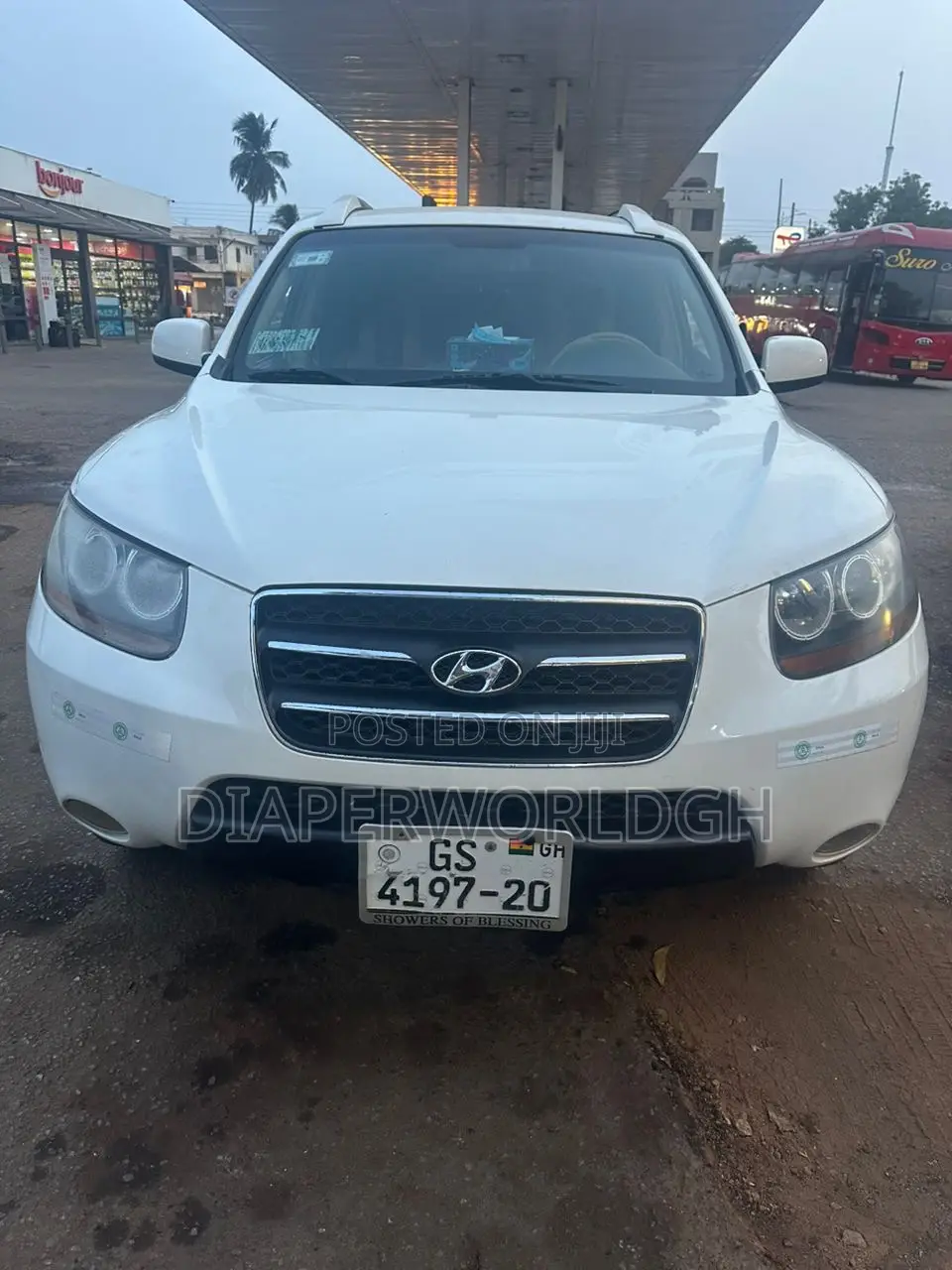 Hyundai Santa Fe 2010 White