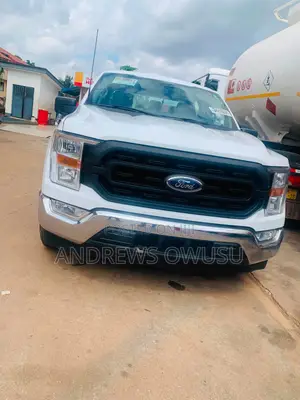 Ford F-150 XL 2022 White