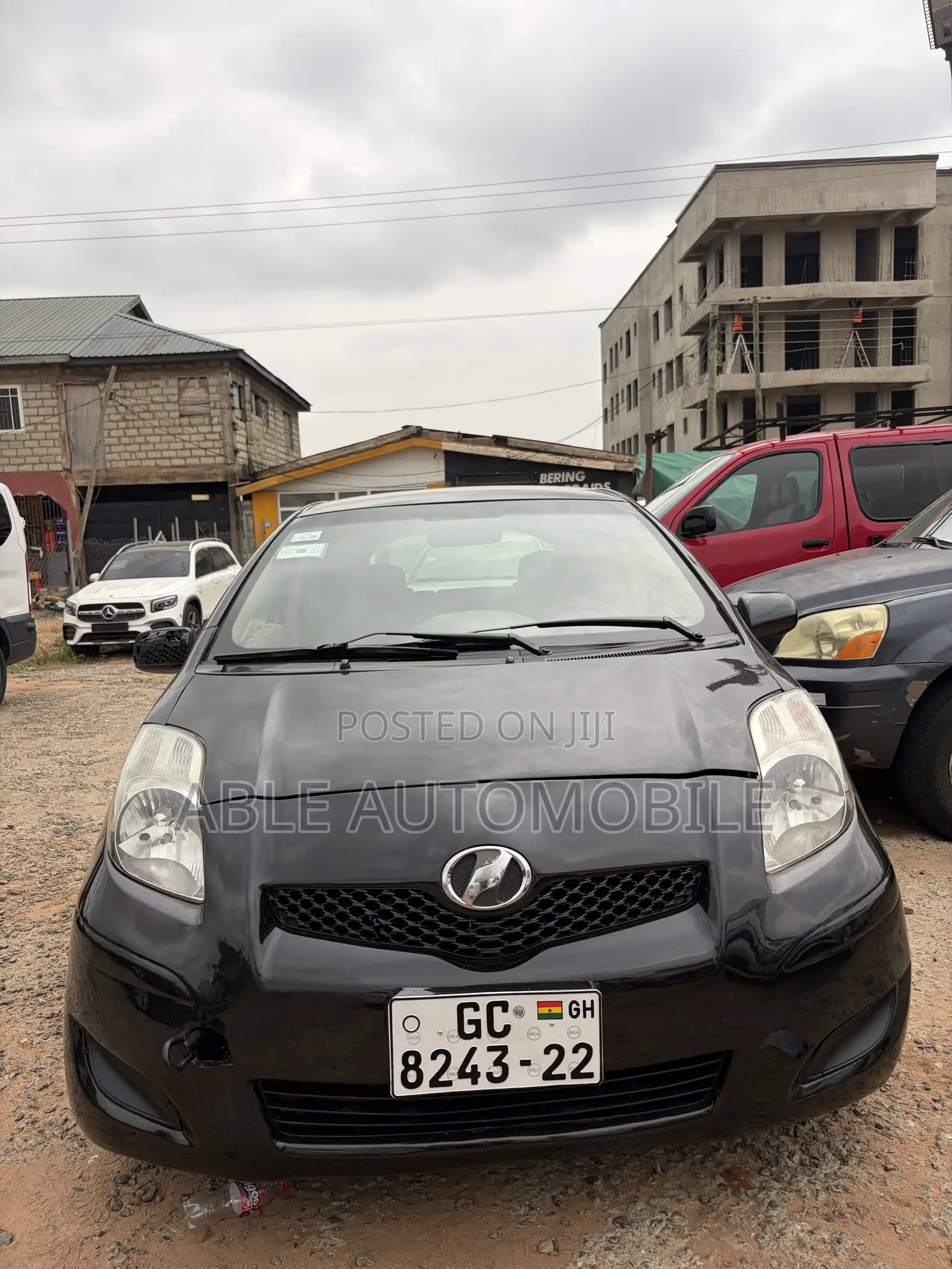 Toyota Vitz 1.3 AWD 5dr 2010 Black