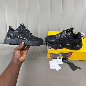 Benjamin Sneakers