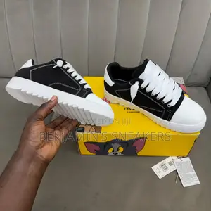 Benjamin Sneakers