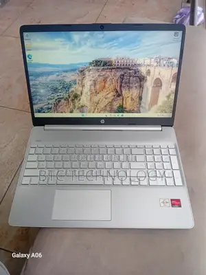 Laptop HP Envy 15-ep0xxx 8GB AMD SSD 512GB