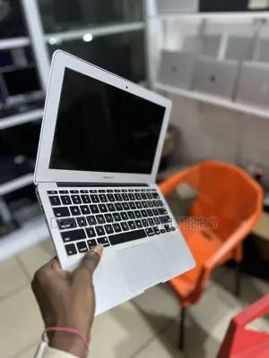 Laptop Apple MacBook Air 2013 4GB Intel Core i5 SSD 128GB