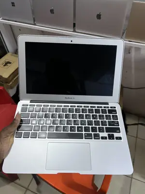 Laptop Apple MacBook Air 2013 4GB Intel Core i5 SSD 128GB
