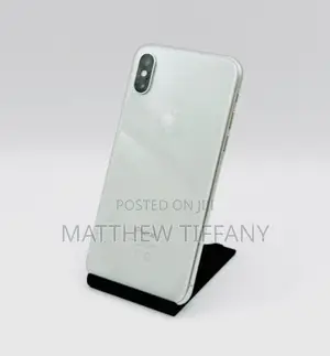 Apple iPhone XR 64 GB White