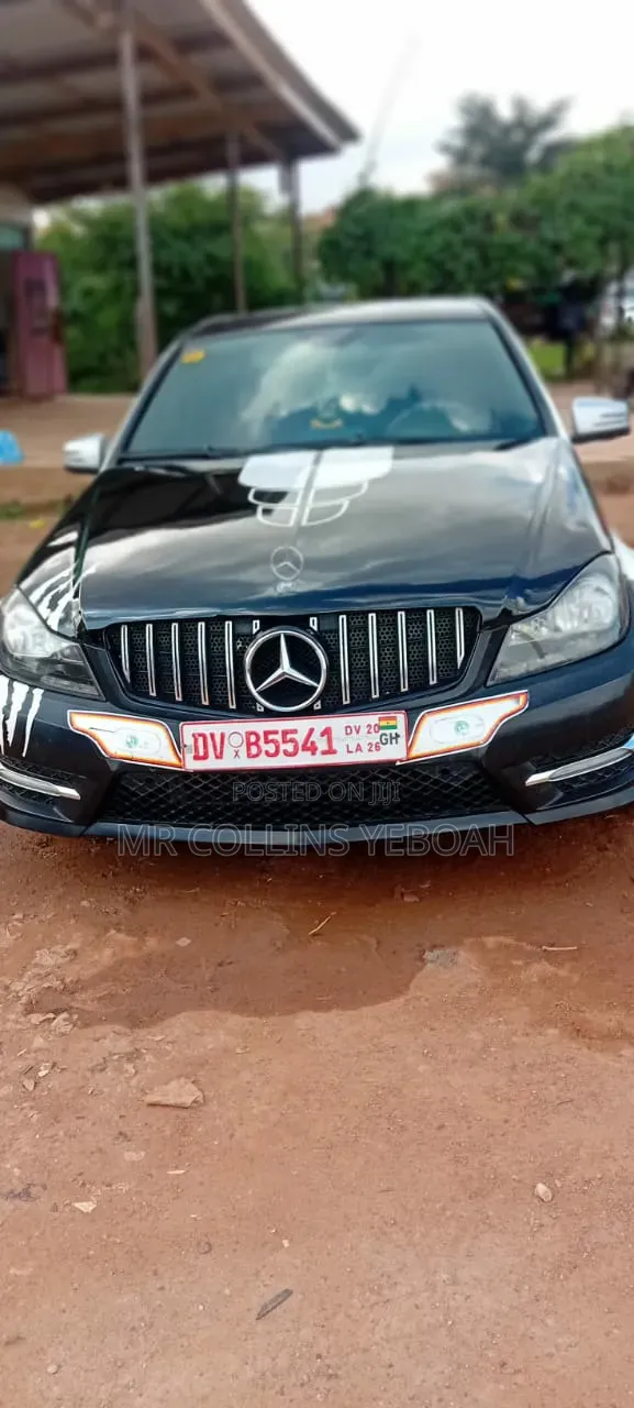 Mercedes-Benz C300 2004 Black