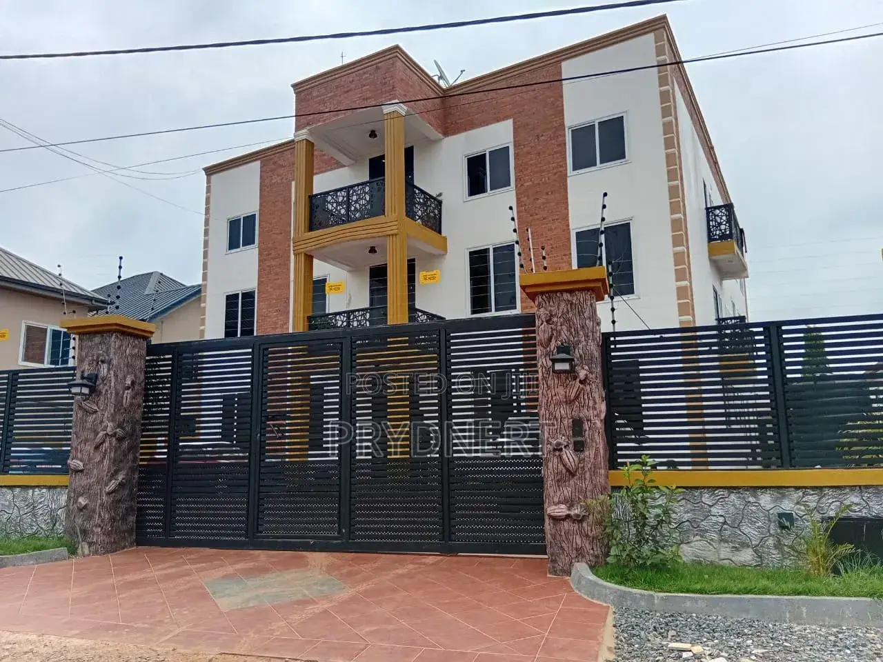 2bdrm Apartment in Dps C25, Tema Metropolitan for rent