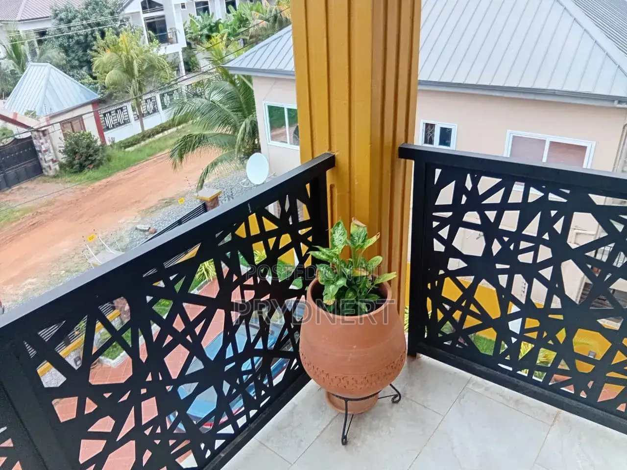2bdrm Apartment in Dps C25, Tema Metropolitan for rent