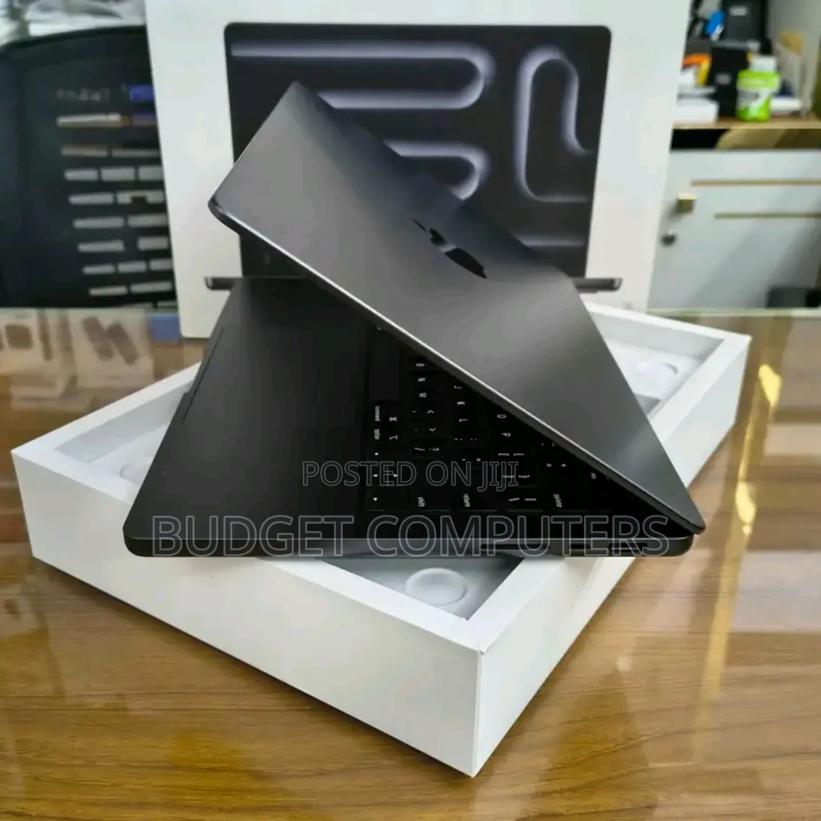 New Laptop Apple MacBook Pro 2026 M5 Pro 32GB Apple M5 Pro SSD 1T