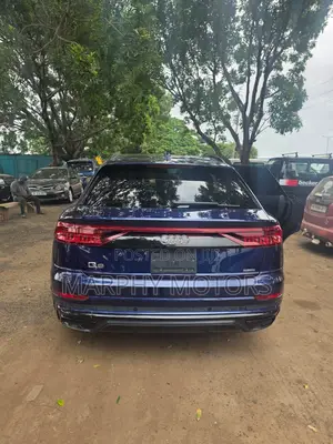 Audi Q8 55 Premium AWD quattro 2020 Blue