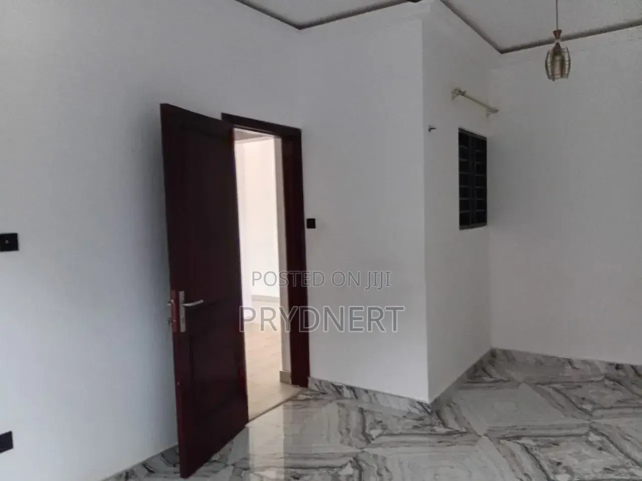 2bdrm Apartment in Dps, Tema Metropolitan for rent