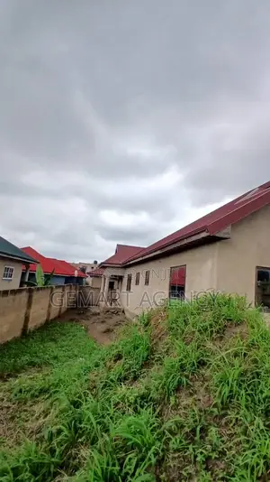 6bdrm House in Kuntunse Dvla, Accra Metropolitan for sale