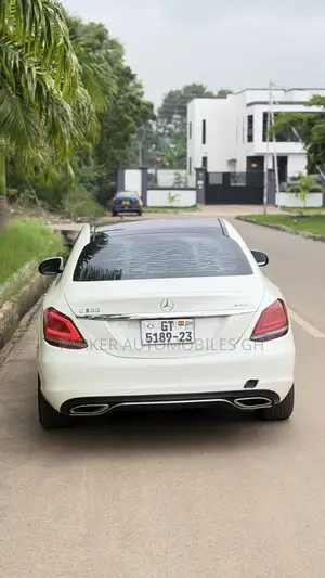 Mercedes-Benz C300 Luxury 4Matic Sedan AWD (2.0L 4cyl 7A) 2016 White