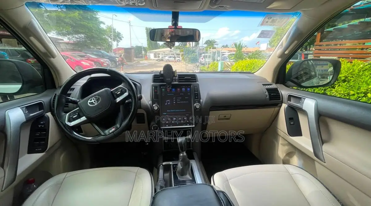 Toyota Land Cruiser Prado 4.0 Petrol TX-L 2019 White