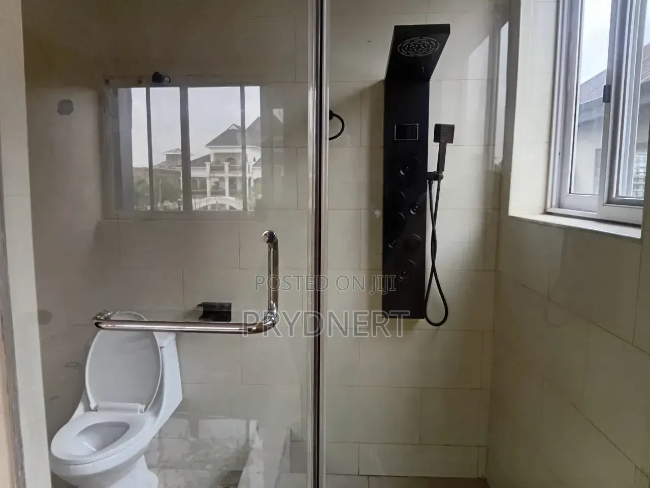 2bdrm Apartment in Dps, Tema Metropolitan for rent