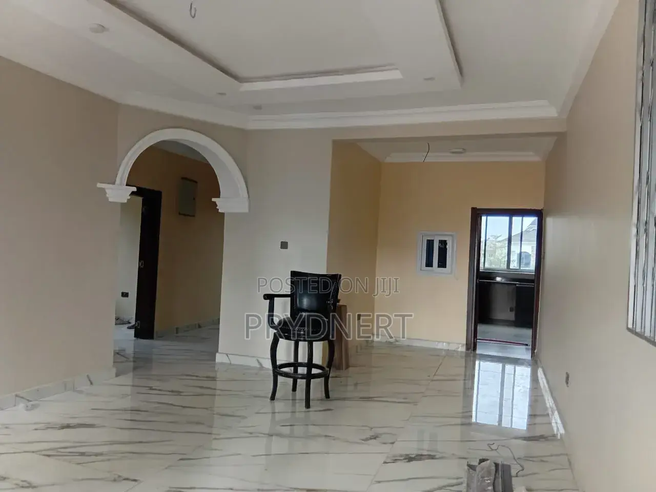 2bdrm Apartment in Dps, Tema Metropolitan for rent