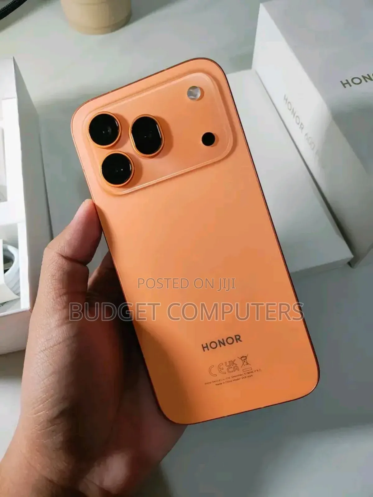 New Honor 600 Pro 1 TB Gold