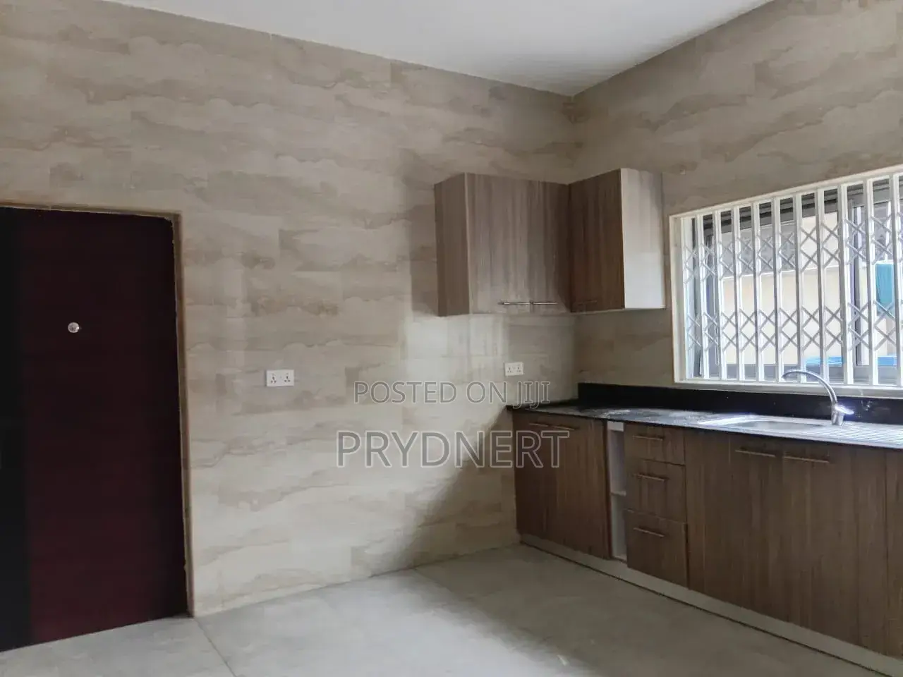 3bdrm Apartment in Savana, Tema Metropolitan for rent