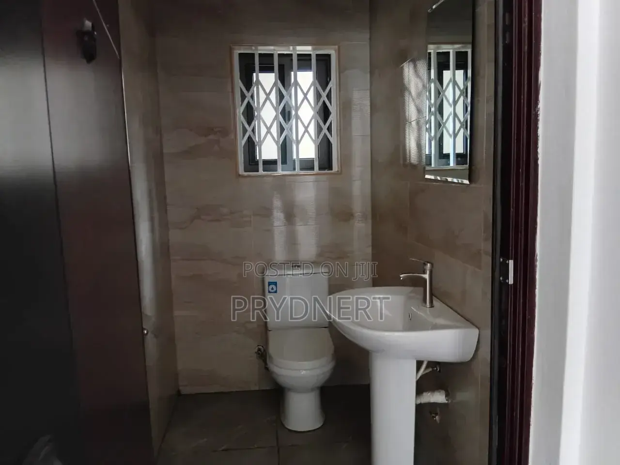 3bdrm Apartment in Savana, Tema Metropolitan for rent