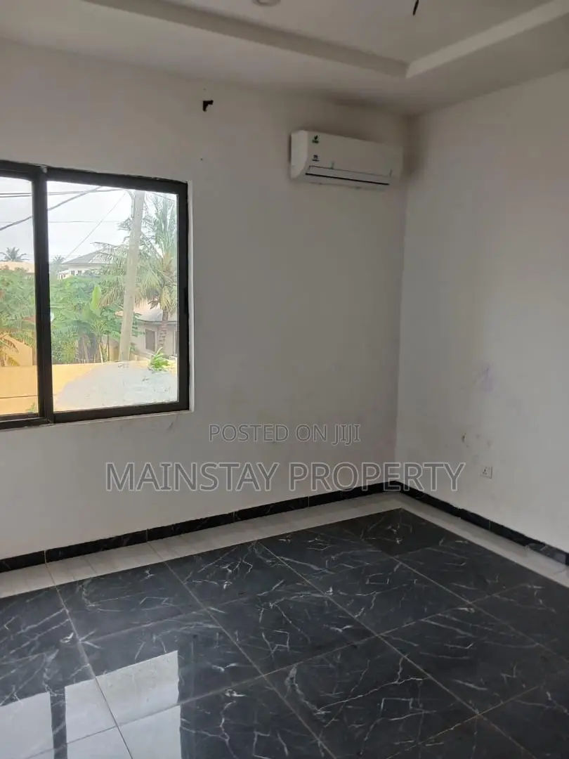 4bdrm Townhouse / Terrace in Mainstay Estates, Nmai-Dzorn for rent