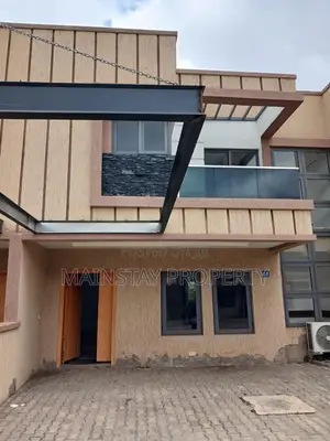 4bdrm Townhouse / Terrace in Mainstay Estates, Nmai-Dzorn for rent
