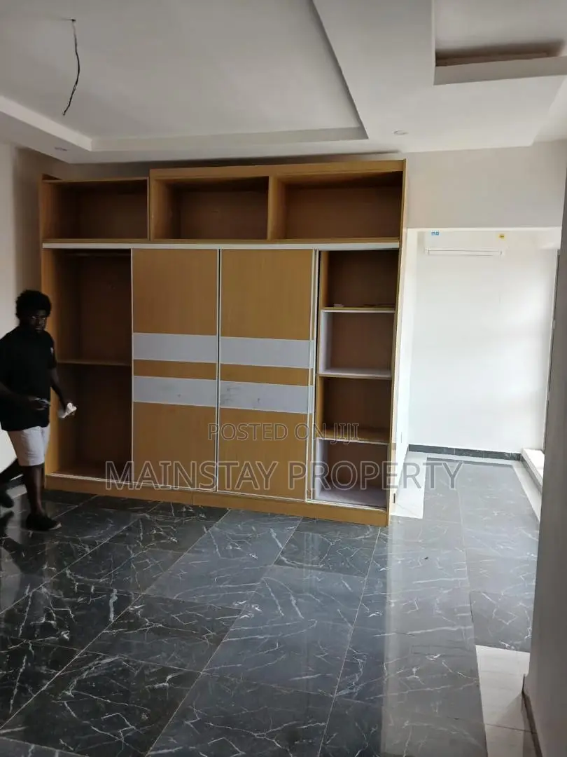 4bdrm Townhouse / Terrace in Mainstay Estates, Nmai-Dzorn for rent