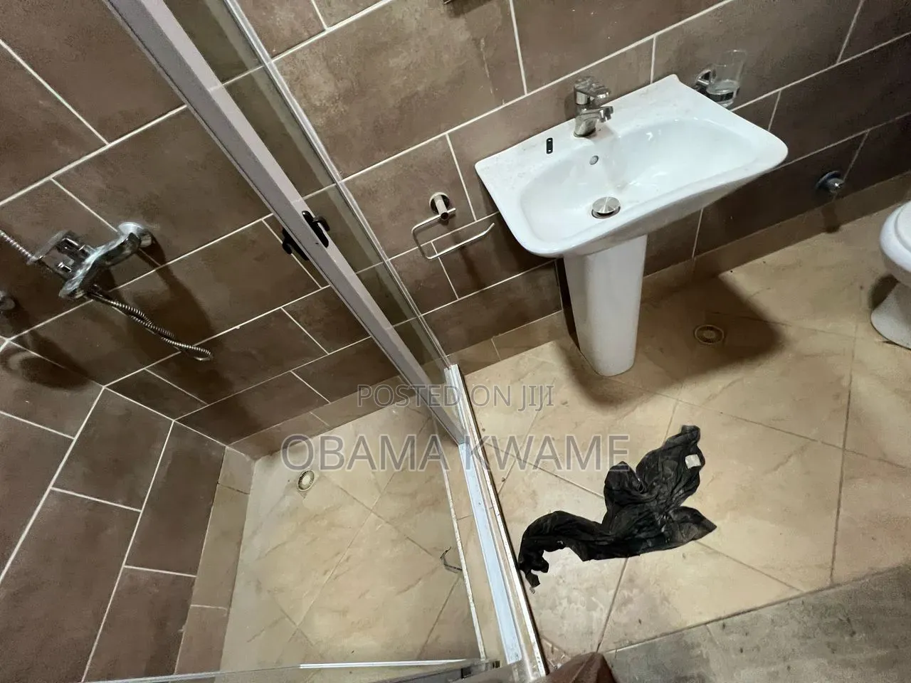 3bdrm House in Laryea Homes, Baatsona Total for rent
