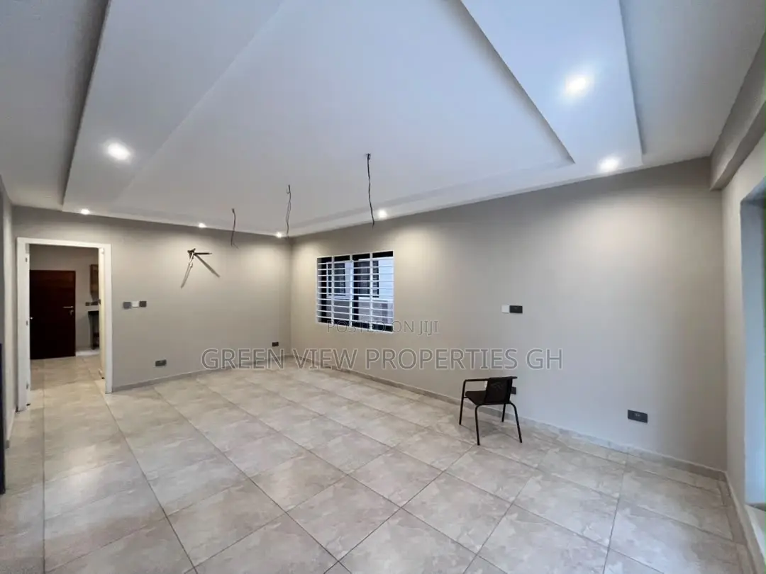 3bdrm Duplex in Oyarifa for rent