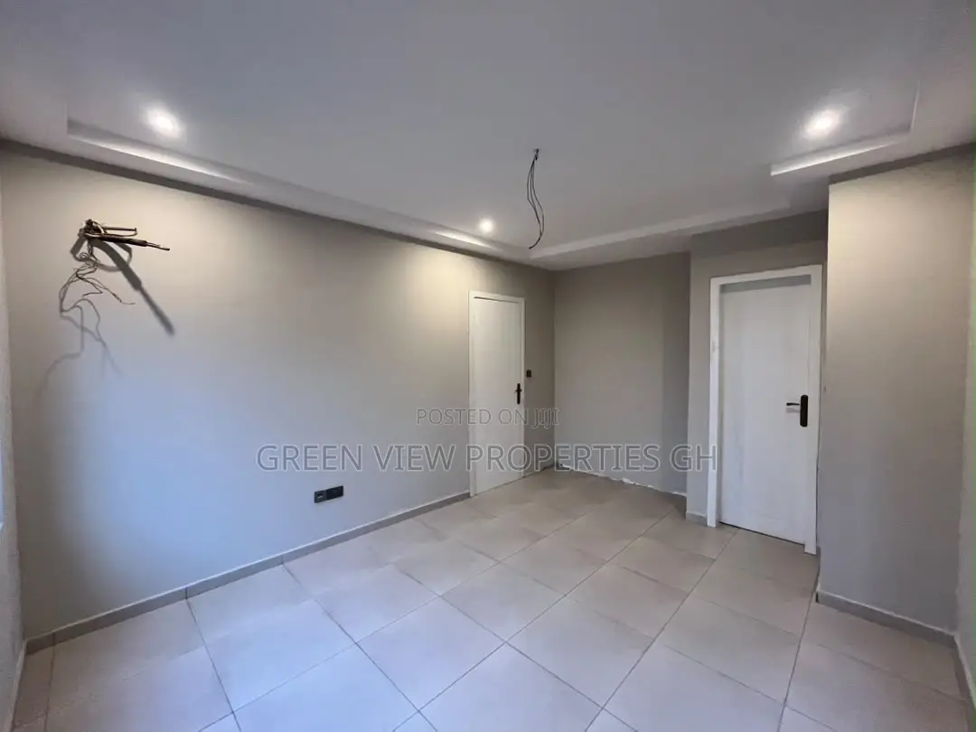 3bdrm Duplex in Oyarifa for rent