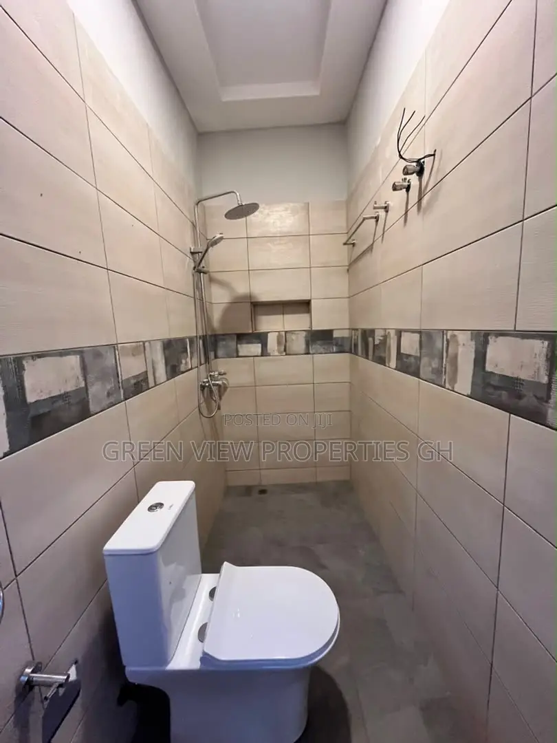 3bdrm Duplex in Oyarifa for rent