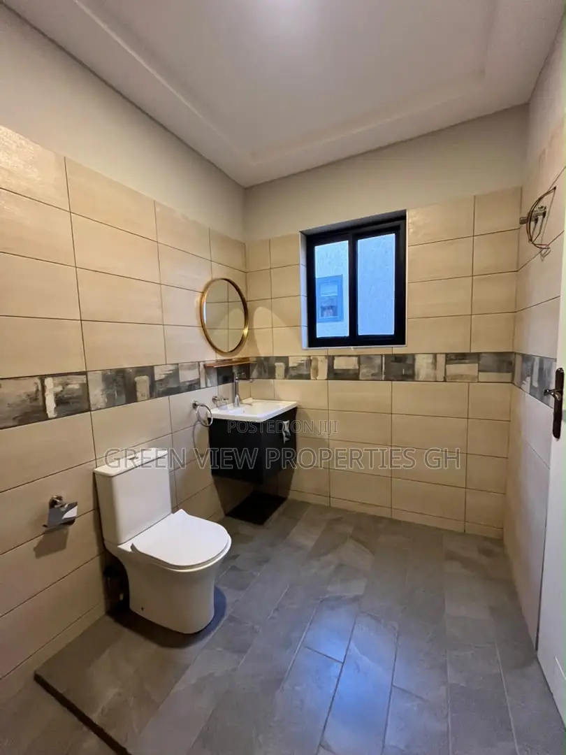3bdrm Duplex in Oyarifa for rent
