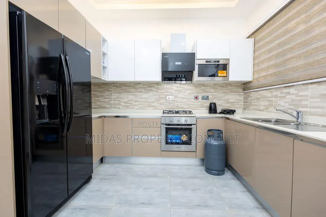 3bdrm House in Ayi Mensah, Ga East Municipal for sale