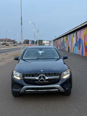 Mercedes-Benz GLC-Class 2017 Blue