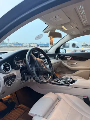 Mercedes-Benz GLC-Class 2017 Blue
