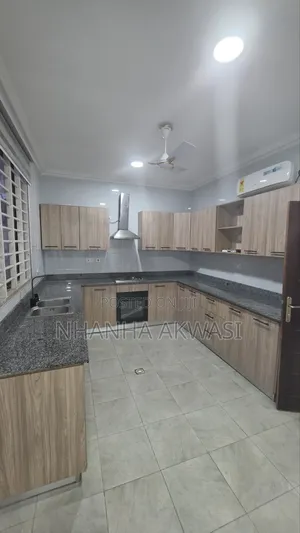 3bdrm House in Spintex Community18, Sakumono for rent