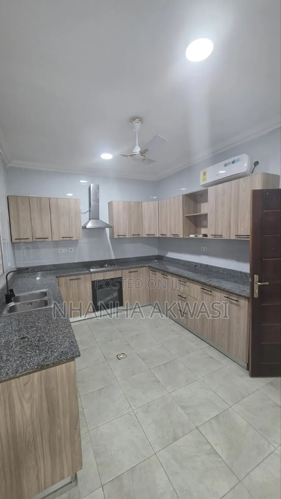 3bdrm House in Spintex Community18, Sakumono for rent