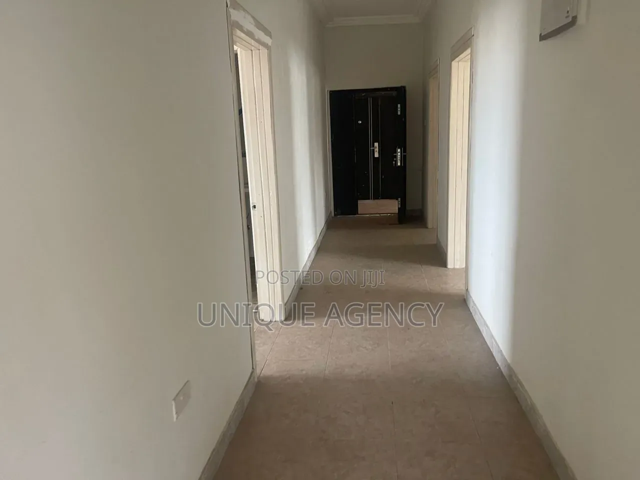 4bdrm Bungalow in Valley View Area for rent