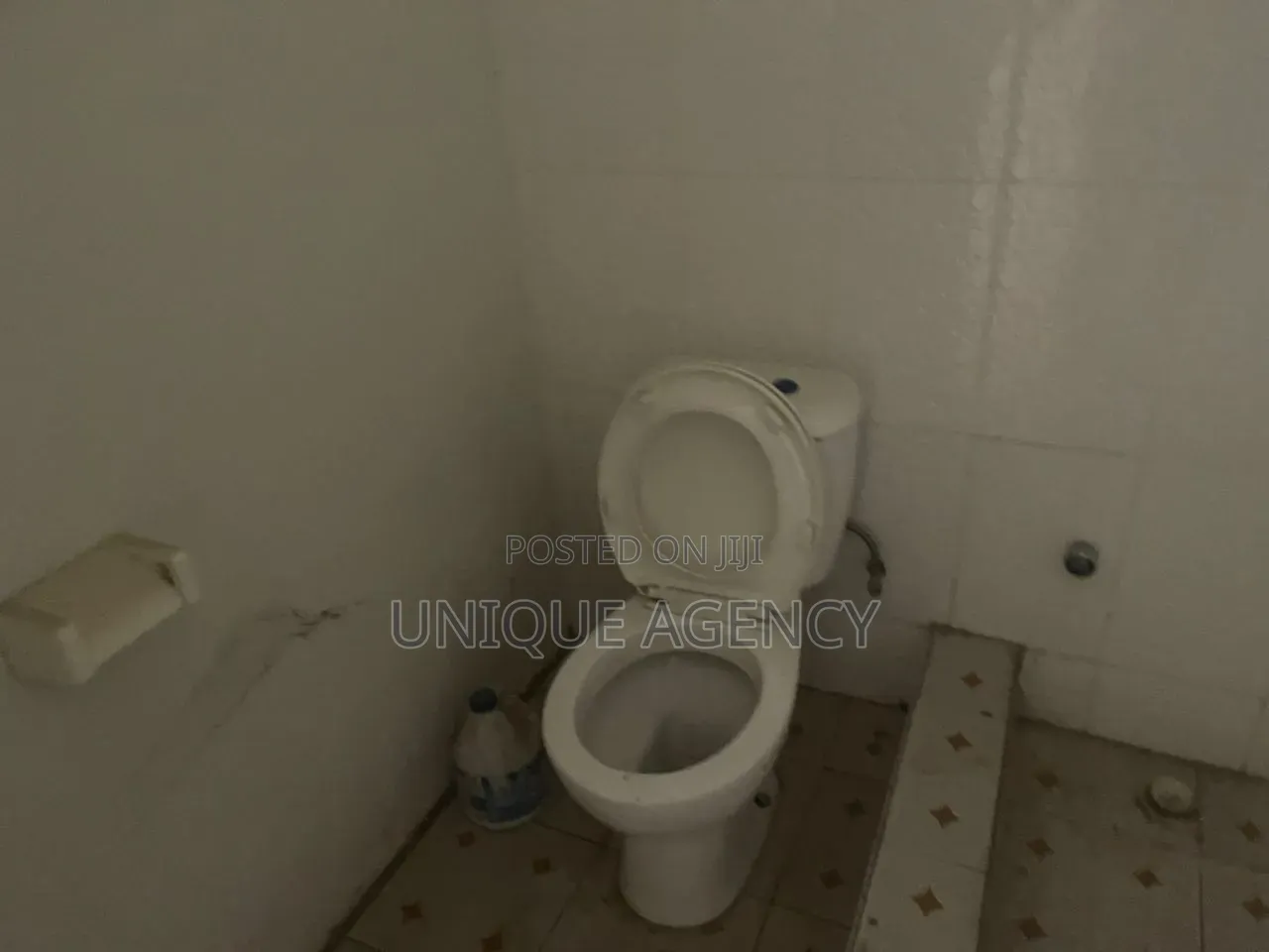 4bdrm Bungalow in Valley View Area for rent