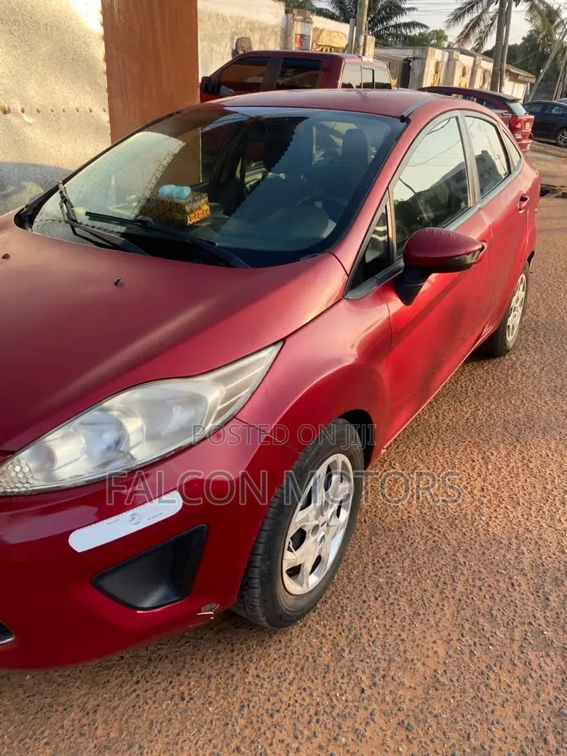 Ford Fiesta 2013 Red